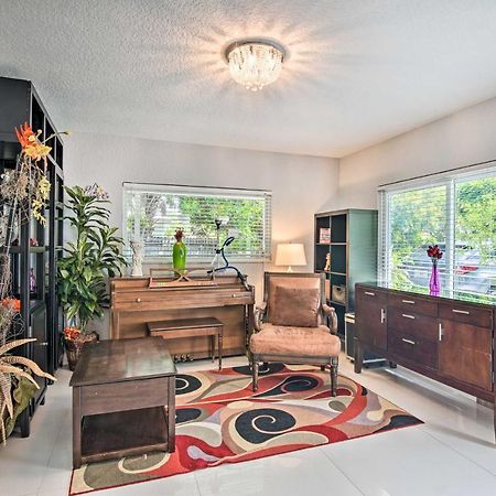Shady And Eclectic Fort Lauderdale Dwelling With Yard! Exterior photo