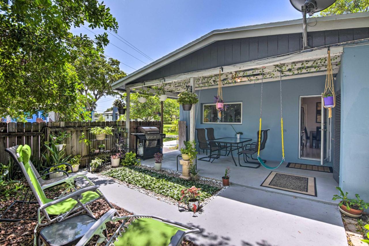 Shady And Eclectic Fort Lauderdale Dwelling With Yard! Exterior photo