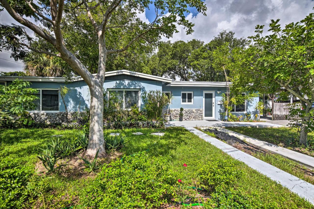 Shady And Eclectic Fort Lauderdale Dwelling With Yard! Exterior photo